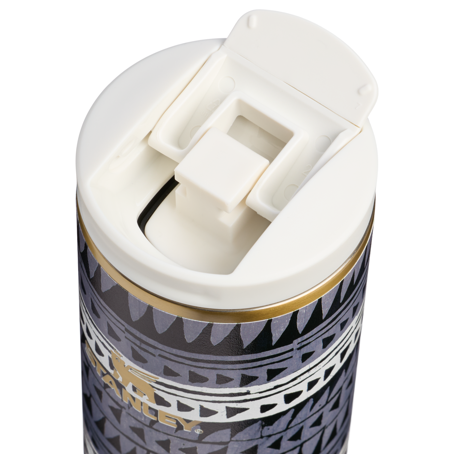 The Stanley 1913 x Nest AeroLight™ Transit Flip Top Mug D268A