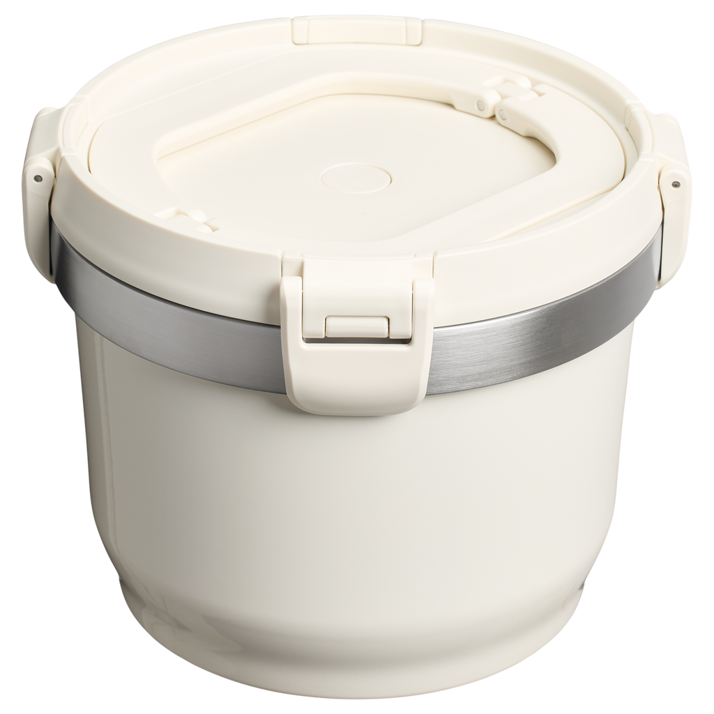 The Fresh-To-Table Stay Hot Crock D139L