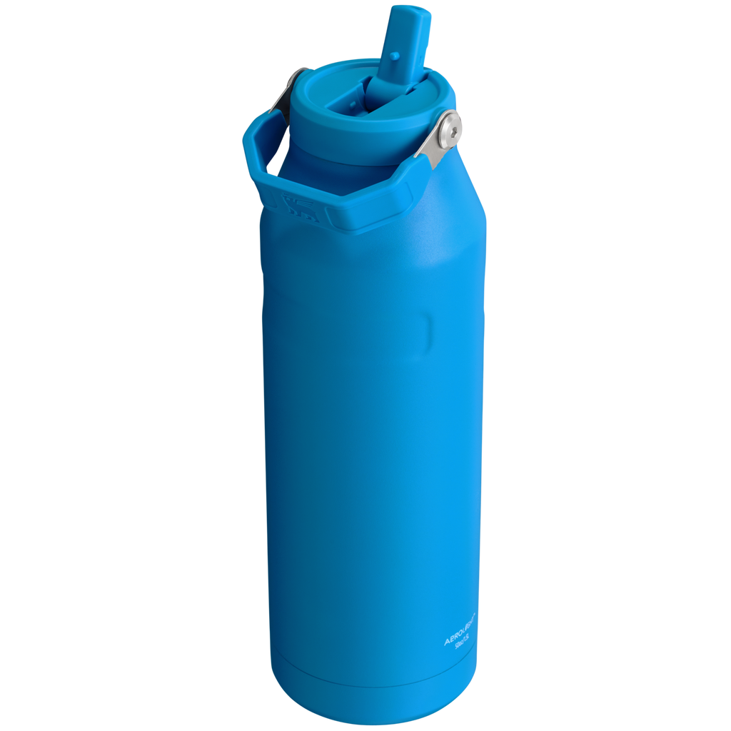 The IceFlow™ Bottle with Flip Straw Lid D060Q