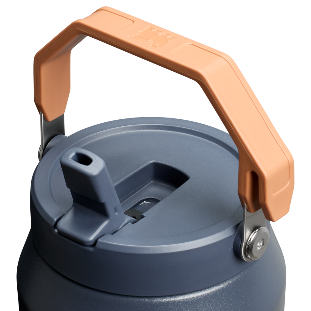 The IceFlow™ Flip Straw Jug D011E